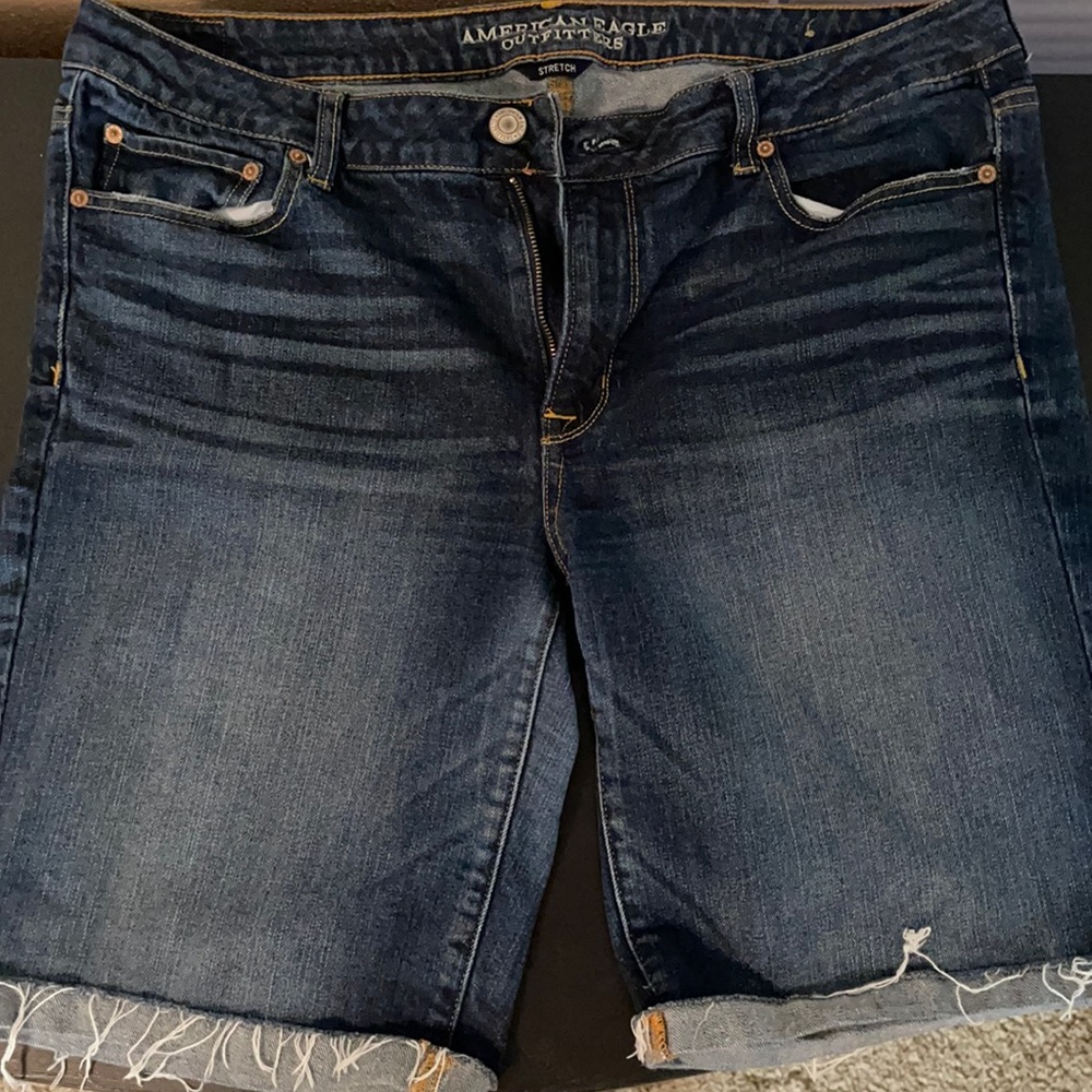 American Eagle Bermudas